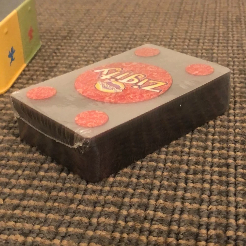 CRANIUM ZIGITY COLLECTIBLE TIN GAME - NEVER OPENED